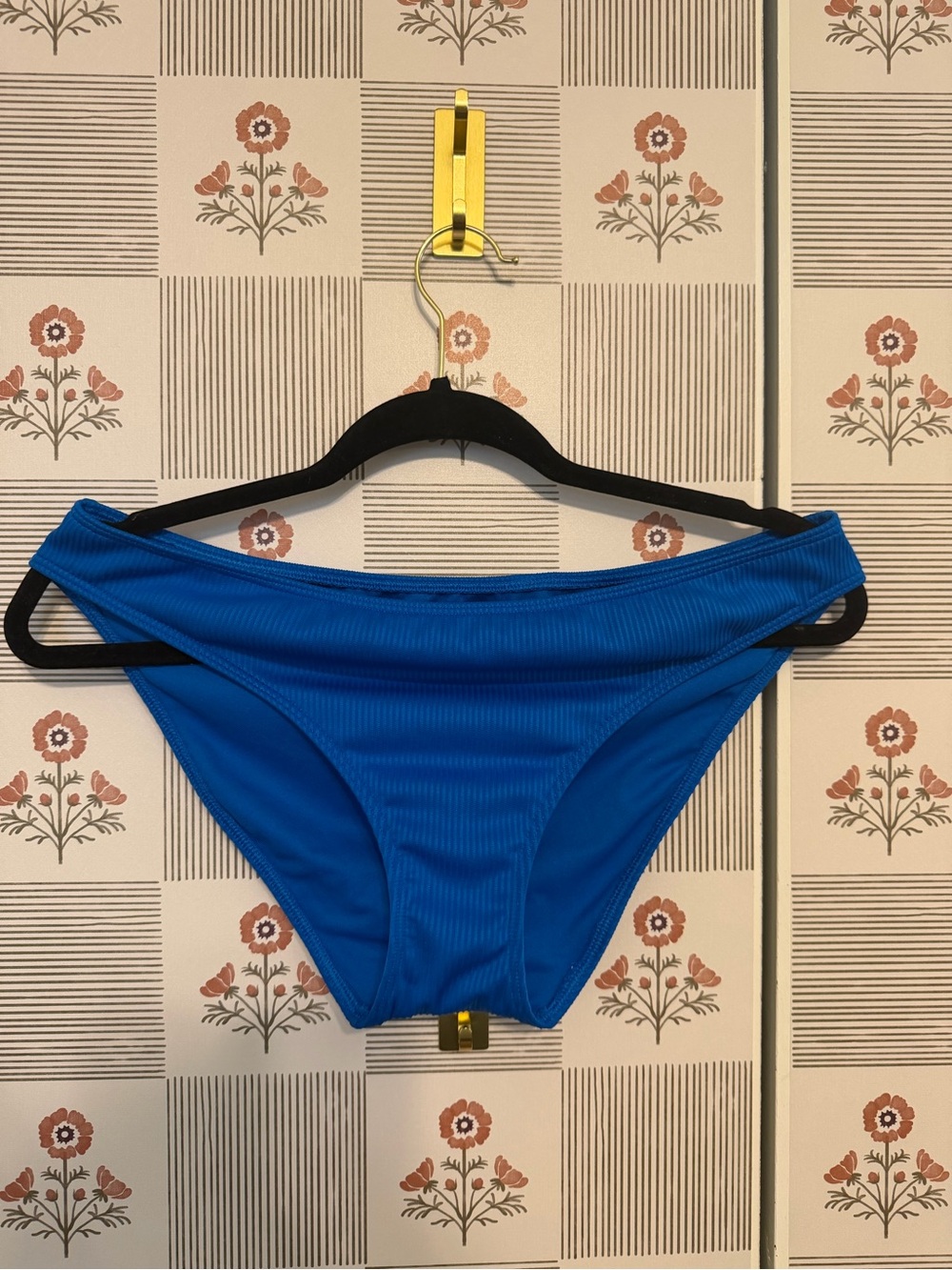 Hollister Vibrant Blue Ribbed Bikini Bottom women’s L